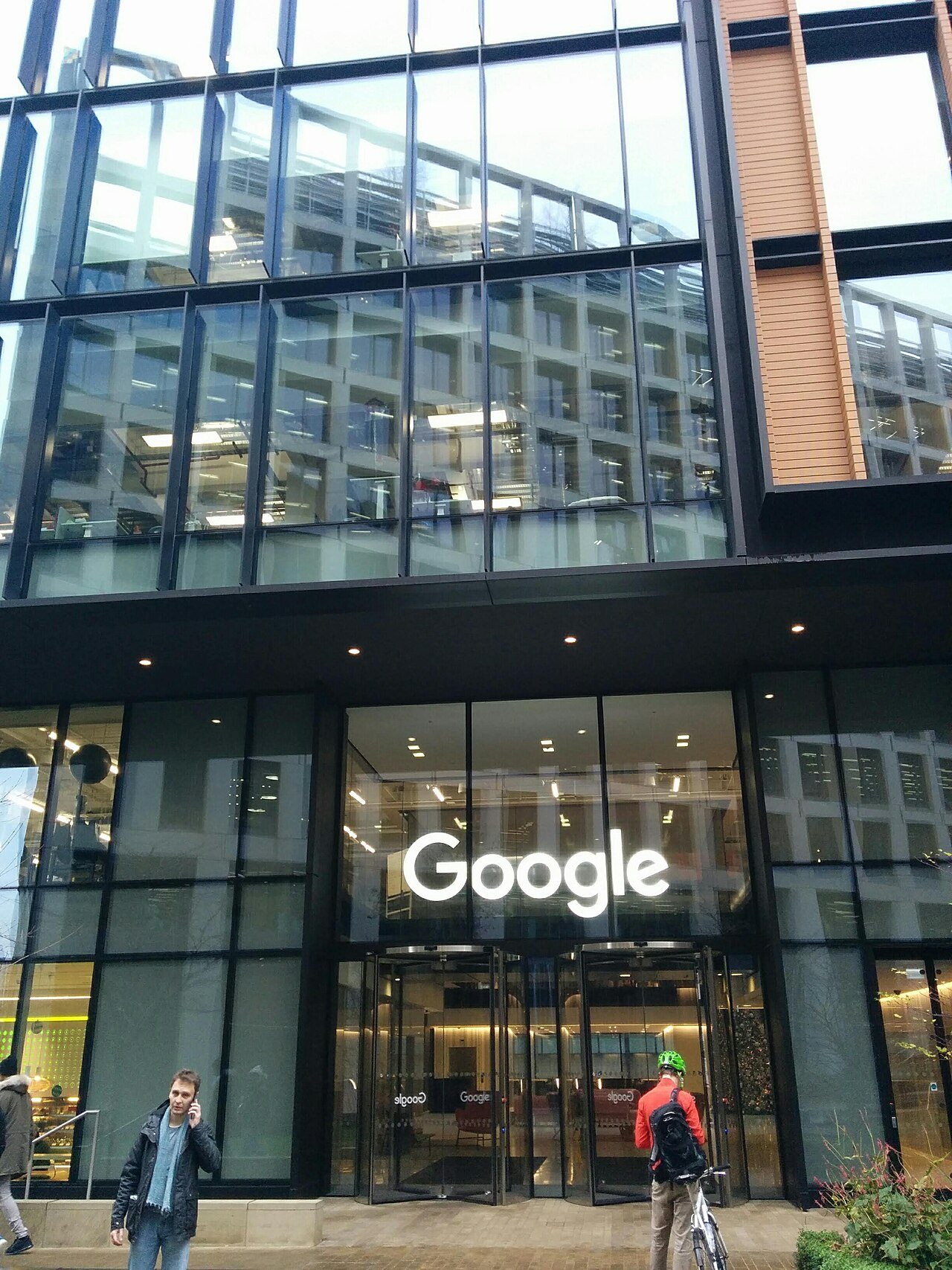 Gemma 4 12B AI Google laptop