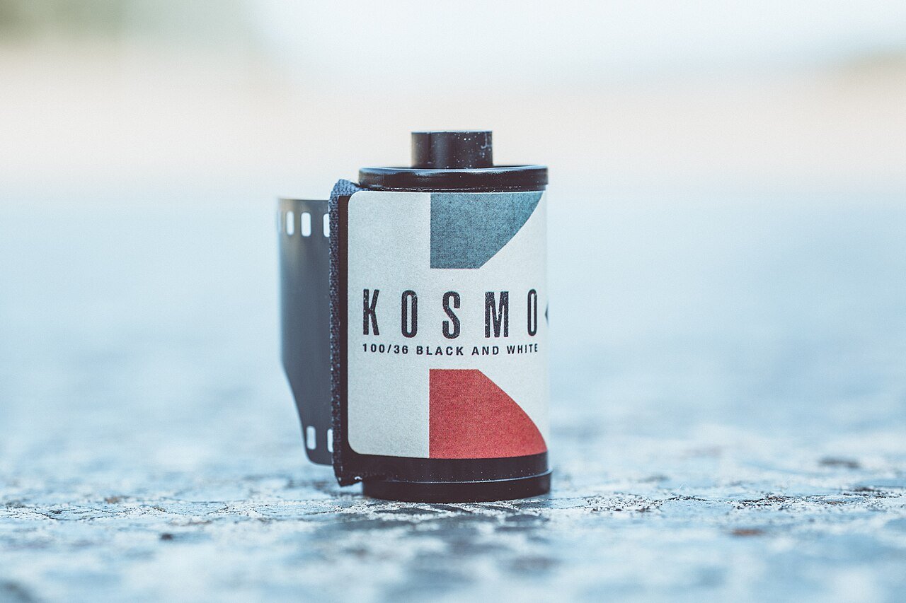 Analog film reel untuk Messy Girl Aesthetic preset Instagram