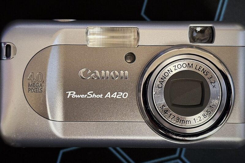 Canon PowerShot A420 kamera digital CCD jadul untuk tren CCD camera aesthetic Instagram 2026