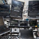 Laptop ThinkPad di Stasiun Luar Angkasa Internasional (ISS)