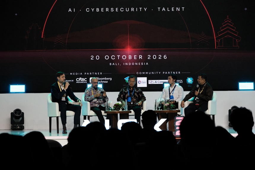 Panel diskusi kriptografi tahan kuantum di AICX 2026, membahas ancaman komputasi kuantum bagi keamanan siber
